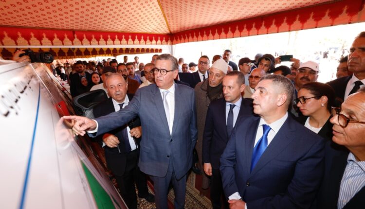  رئيس الحكومة يعطي انطلاقة مجموعة من المشاريع التنموية بتافراوت