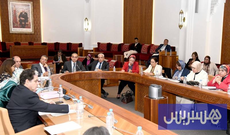 فرق المعارضة: قانون المحاماة “وصاية إدارية” تضرب استقلالية المهنة