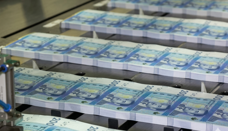 الحكومة ترصد اعتمادات مالية جديدة لمواجهة تحملات المقاصة وآثار الفيضانات