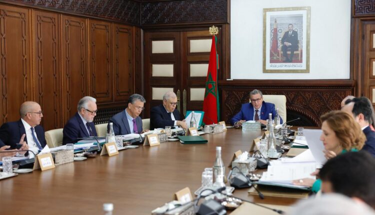 الحكومة تعدل نظام الدعم الاجتماعي لتشجيع المستفيدين على الاندماج في سوق الشغل