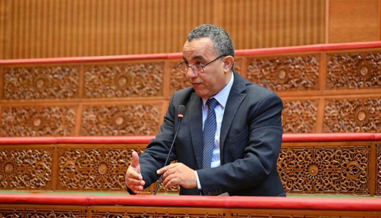  نازهي ينتقد ضعف تفاعل الحكومة مع الأسئلة الكتابية