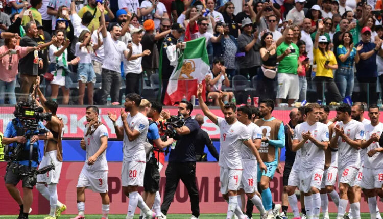  قبل مباراة مصر.. واشنطن تخفف قيود سفر منتخب إيران
