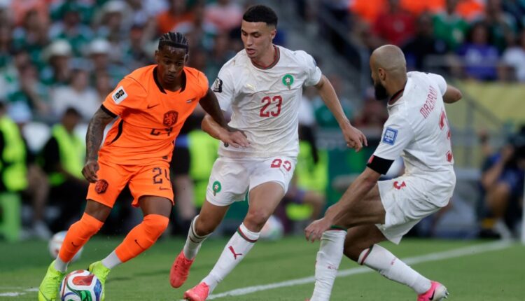  الاحتفاء بتأهل المنتخب المغربي يطغى على افتتاح جلسة مساءلة رئيس الحكومة