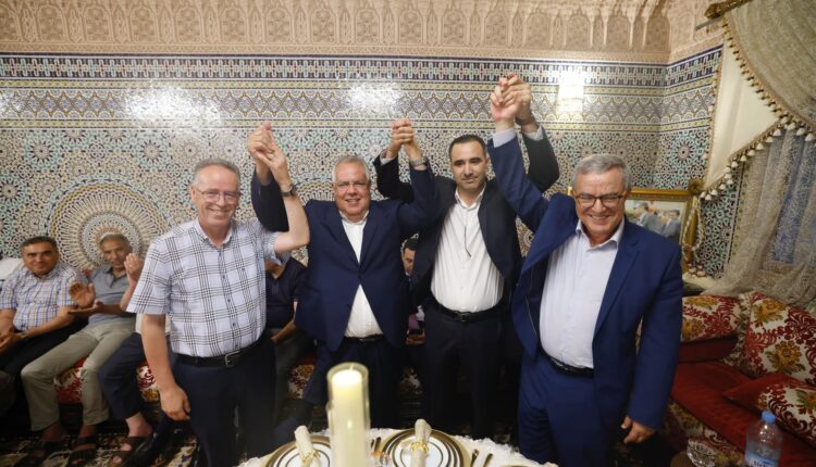  توحتوح ينهي تكهنات الاستقالة من “الأحرار” ويعلن تشبثه بخيارات الحزب