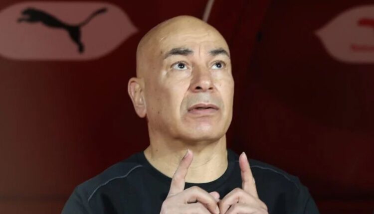  الاتحاد المصري يجدد عقد مدرب المنتخب حسام حسن