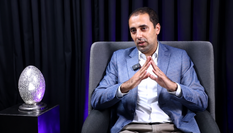 لشكر: البرلمان ليس هدية للشباب ووجودي كله مرتبط بوالدي