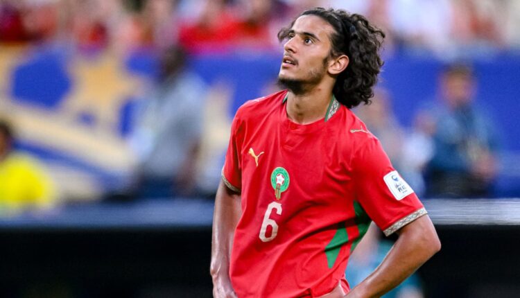  أيوب بوعدي على رادار مانشستر سيتي وإدارة ليل تتمسك باللاعب