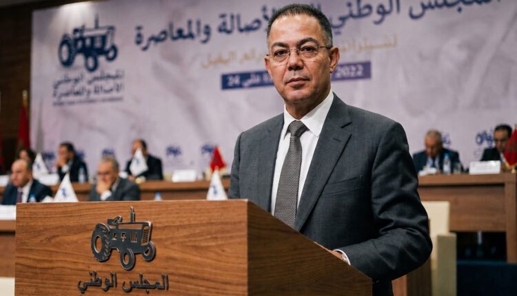  لقجع والبام.. هل يحمل “برلمان الحزب” مفاجأة ركوب التقنوقراطي لـ”الجرار”؟