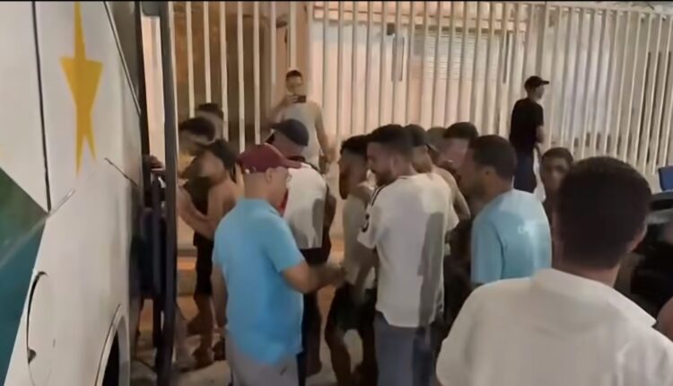  بدء إعادة المتسللين لسبتة المُحتلة وحصيلة القتلى ترتفع لـ15 “على الأقل”