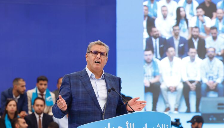  “لا تعطي وعوداً أكبر منك”.. أخنوش ينتقد استغلال لقجع للمناصب الرياضية انتخابياً