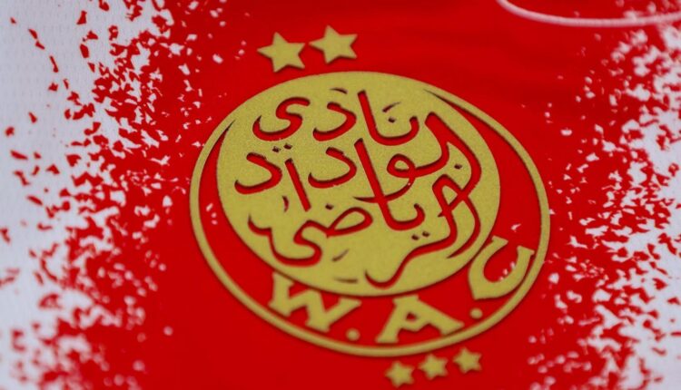  الوداد ينجح في تسوية نزاعاته المالية ويطالب أيت منا بالوفاء بالتزاماته