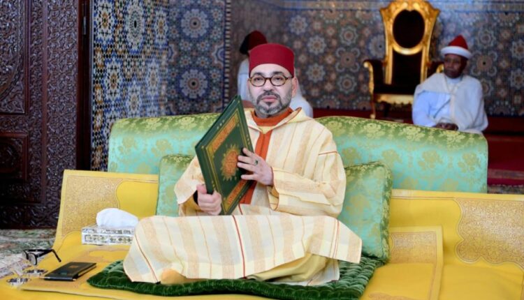  الملك يترأس حفلا دينيا لإحياء ذكرى وفاة الملك الحسن الثاني