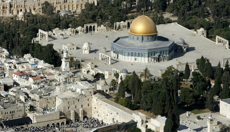  كرسي الدراسات المغربية بجامعة القدس يفتتح العام بتوثيق الحضور المغربي في القدس