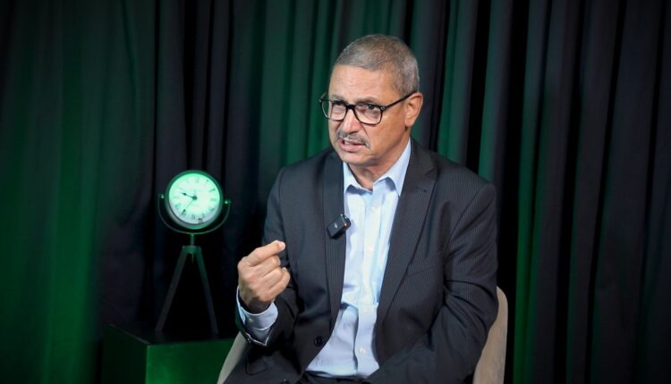  قراقي: تحالف “البام” وأحزاب الكتلة منطقُ أرقامٍ وما يفرقهم أكثر مما يجمعهم