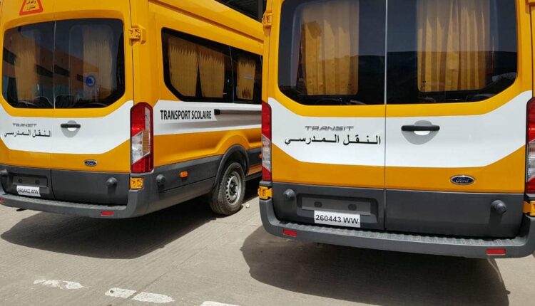  تسليم سيارات للنقل المدرسي بطاطا