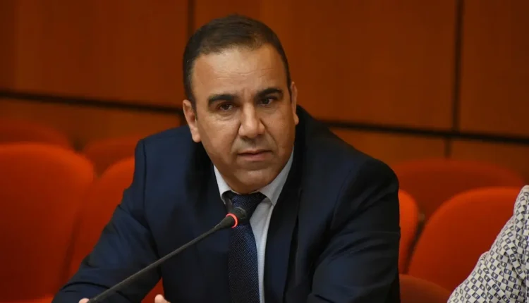  لشهب ينتقد بطء إنجاز المشاريع الصحية مقارنة بالملاعب ويحذر من اختلالات النجاعة العمومية