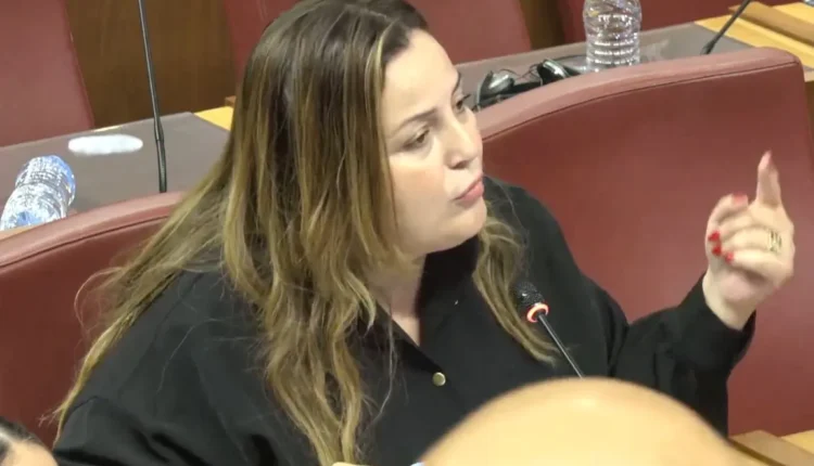  رجواني تطالب بتوحيد الكتب المدرسية وطنيا وفرض ضرائب أكبر على المنعشين العقاريين